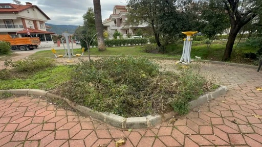 Marmaris&rsquo;te bakımsız park tepkisi&nbsp;