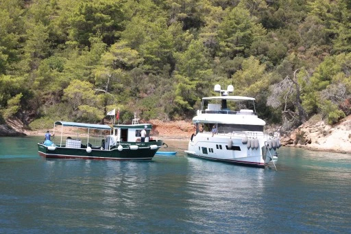 MUĞLA'DAN TEKNE ATIKLARINA KARŞI KAPSAMLI HİZMET