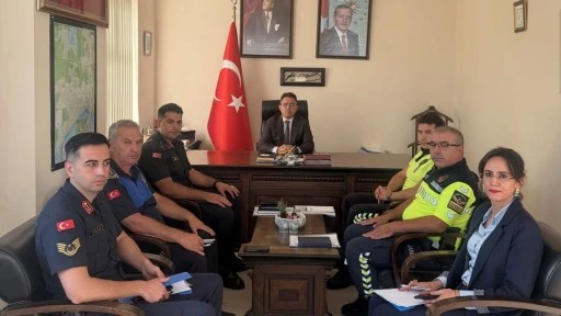 MARMARİS’TE TRAFİK DÜZENLEMELERİ TOPLANTISI GERÇEKLEŞTİRİLDİ