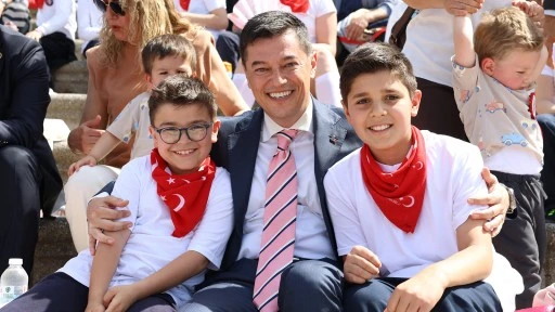 BAŞKAN &Uuml;NL&Uuml;&rsquo;DEN 23 NİSAN MESAJI