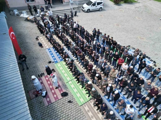 Nasreddin Hoca Mahallesi&rsquo;nde yağmur ve ş&uuml;k&uuml;r duası yapıldı
