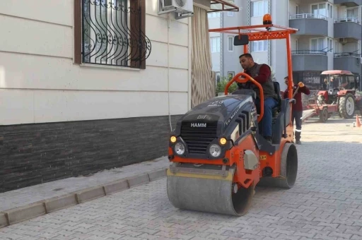 Nazilli Belediyesi Yeni Mahalle&rsquo;deki taş d&ouml;şeme &ccedil;alışmasını tamamladı
