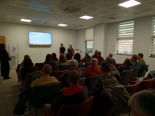 Nazilli&rsquo;de aile hekimlerine t&uuml;t&uuml;n bağımlılığıyla m&uuml;cadele eğitimi
