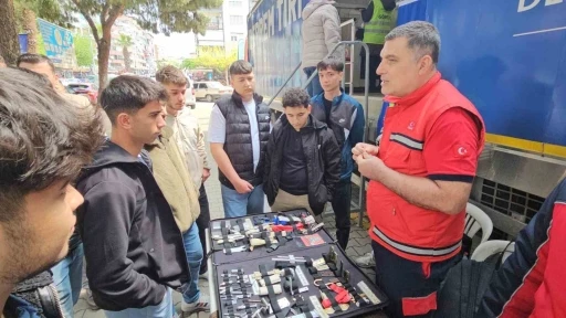Nazilli’de deprem simülasyon eğitim tırı ilgi gördü
