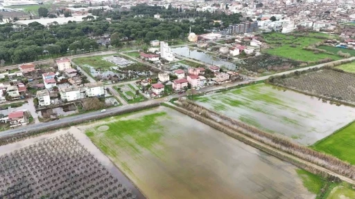 Nazilli&rsquo;de mahalle sular altında kaldı, ekipler anında m&uuml;dahale etti
