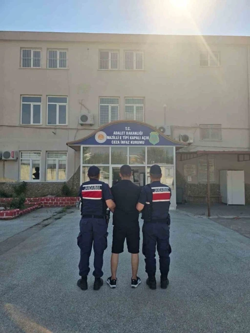 Nazilli&rsquo;de uyuşturucu su&ccedil;undan aranan h&uuml;k&uuml;ml&uuml; yakalandı
