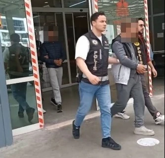 Nazilli polisi iki ilde oto hırsızlığı yapan şüphelileri yakaladı
