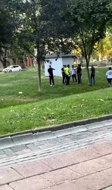 ’Neden korna çaldın’ kavgası kamerada
