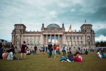 NEO-NAZİLERLE İŞBİRLİĞİ: ALMANYA'DA AFD'YE SERT ELEŞTİRİ