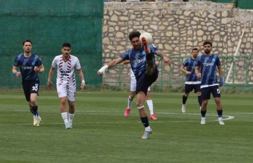 Nesine 3. Lig: 23 Elazığ FK: 1 - Belediye Kütahyaspor: 2
