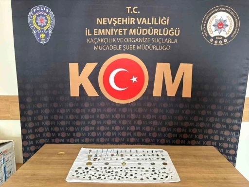 Nevşehir’de 157 parça tarihi eser ele geçirildi
