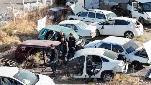 Nevşehir merkezli &quot;change araç&quot; operasyonu: 3 kişi tutuklandı
