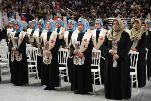 Niğde&rsquo;de 111 hafız i&ccedil;in icazet t&ouml;reni
