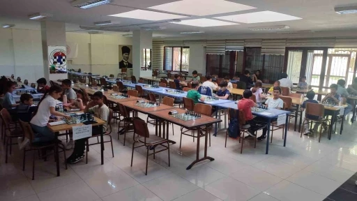 Niğde’de 19 Mayıs Satranç Turnuvası Tamamlandı
