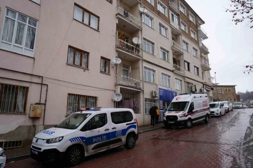 Niğde&rsquo;de &ccedil;ift evlerinde &ouml;l&uuml; bulundu
