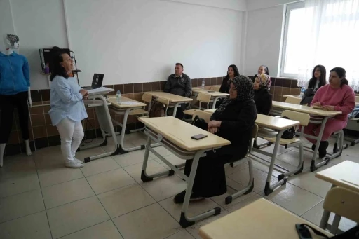 Niğde&rsquo;de hasta ve yaşlı bakımı kursu istihdama kapı a&ccedil;ıyor
