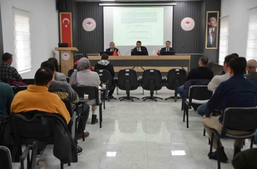 Niğde&rsquo;de hayvan sağlığı eğitim toplantısı d&uuml;zenlendi
