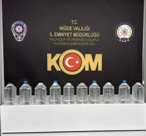 Niğde&rsquo;de ka&ccedil;ak t&uuml;t&uuml;n ve alkol operasyonu: 2 ş&uuml;pheli yakalandı
