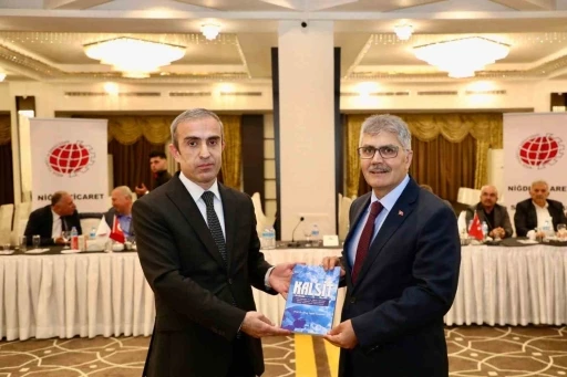 Niğde’de kalsit sektörü için Uluslararası Rekabet Gücü Toplantısı düzenlendi

