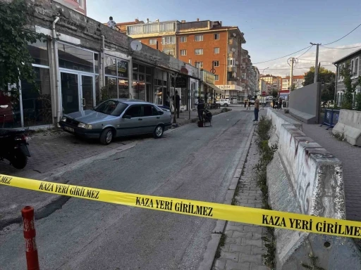 Niğde&rsquo;de kıraathanede silahlı kavga: 4 yaralı

