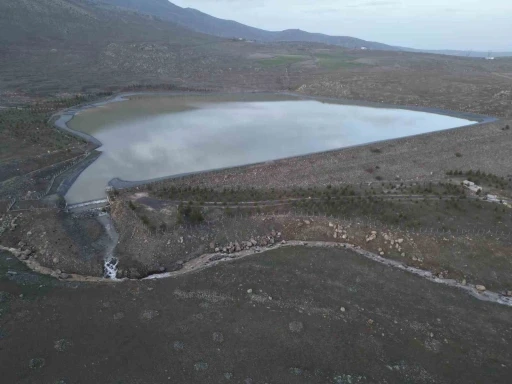 Niğde&rsquo;de sağanak ve eriyen kar suları taşkınlara neden oldu

