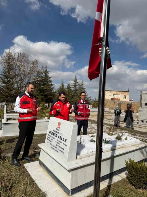Niğde&rsquo;de şehit kabirlerine anlamlı ziyaret
