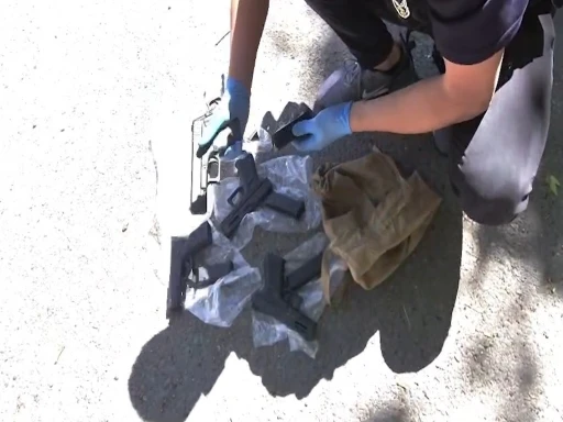 Niğde&rsquo;de silah ka&ccedil;ak&ccedil;ılığı operasyonu: 7 ruhsatsız tabanca ele ge&ccedil;irildi
