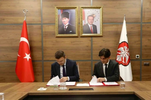 Niğde&rsquo;de tarımsal &uuml;retime g&uuml;&ccedil; katacak sulama projeleri i&ccedil;in protokol imzalandı
