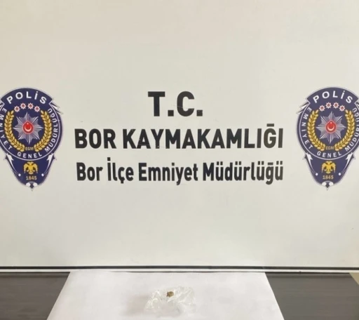 Niğde&rsquo;de uyuşturucu operasyonu: 4 ş&uuml;pheli tutuklandı

