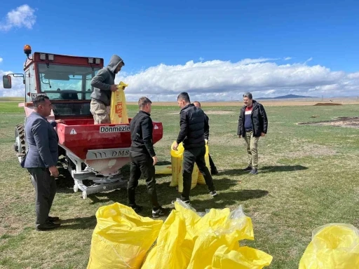 Niğde meralarında gübreleme çalışmaları başladı
