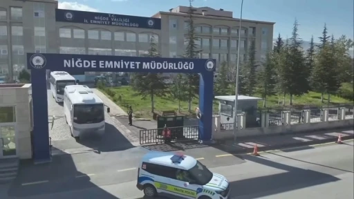 Niğde merkezli 13 ilde yasa dışı bahis operasyonu: 34 ş&uuml;pheli yakalandı, 31&rsquo;i tutuklandı
