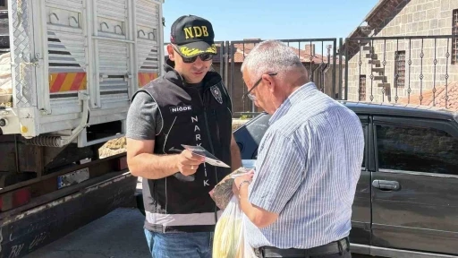 Niğde polisinden uyuşturucuya karşı bilin&ccedil;lendirme seferberliği
