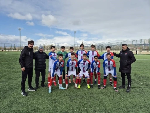 Niğdeli sporculardan milli takım yolunda b&uuml;y&uuml;k başarı
