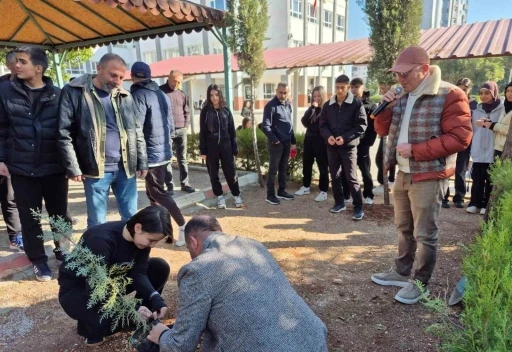 Nihal Erdem Anadolu Lisesinde &rsquo;Yeşil Vatan&rsquo; seferberliği
