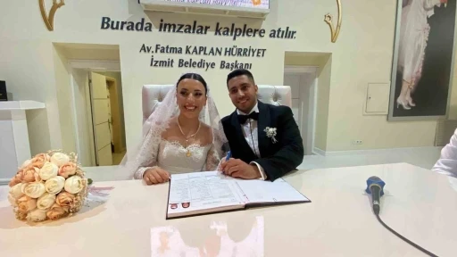 Nikah salonlarında 25.5.25 yoğunluğu
