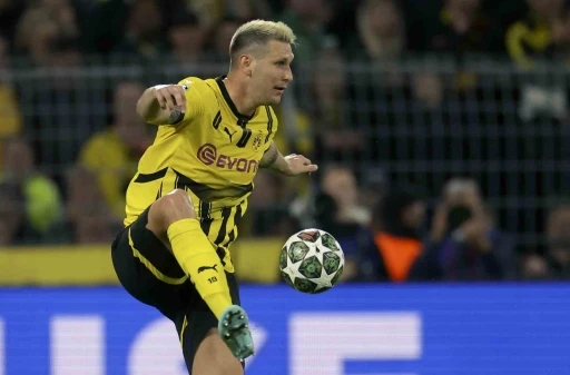 Niklas S&uuml;le, 30 yaşında futbolu bıraktı
