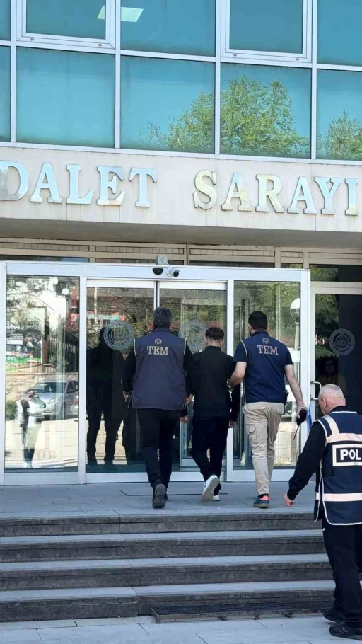 Niksar&rsquo;da "Okulu tarayacağım" diyen &ccedil;ocuk g&ouml;zaltına alındı
