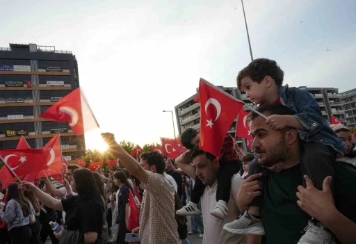 Nil&uuml;fer&rsquo;de 19 Mayıs coşkusu

