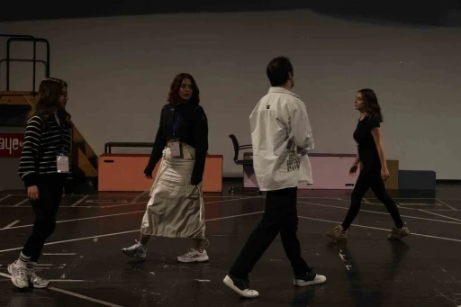 Nil&uuml;fer&rsquo;de gen&ccedil; yetenekler i&ccedil;in perde aralanıyor

