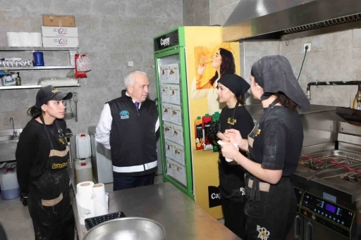 Nil&uuml;fer&rsquo;de Ramazan &ouml;ncesi Başkan Şadi &Ouml;zdemir&rsquo;den gıda denetimi
