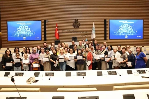 Nil&uuml;fer&rsquo;de sertifikalı kadın g&uuml;c&uuml;
