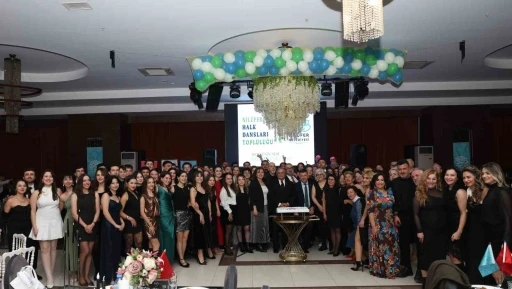 Nil&uuml;fer Halk Dansları Topluluğu&rsquo;ndan 25&rsquo;inci yıla &ouml;zel kutlama
