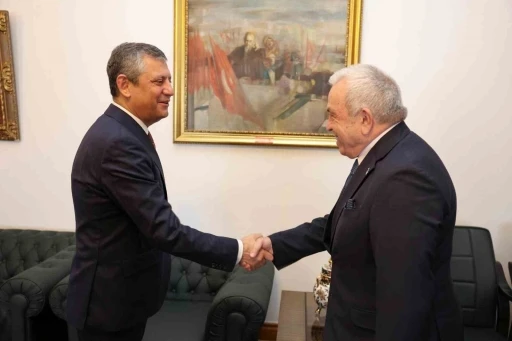 Nil&uuml;fer&rsquo;in yatırımlarına CHP Genel Başkanı &Ouml;zel&rsquo;den temel atma s&ouml;z&uuml;
