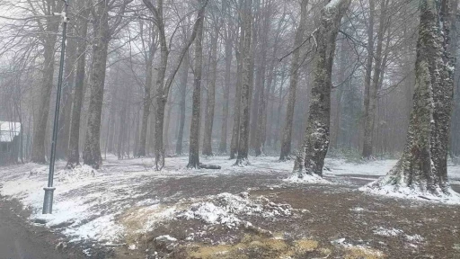Nisan ayında Kartepe’ye kar yağdı
