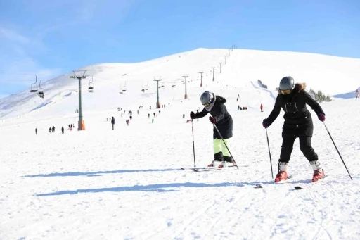 Odak Samsun otob&uuml;sleri ile kışın rota "Ladik Akdağ"
