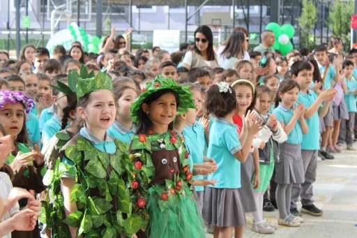 &Ouml;demiş&rsquo;te &ouml;ğrencilerin &rsquo;Yeşilfest&rsquo; heyecanı: Sağlıklı yarınlar i&ccedil;in buluştular
