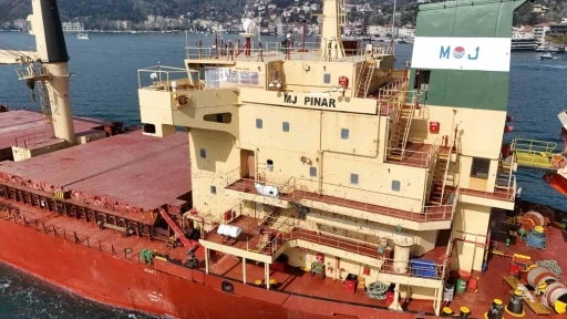 Odessa’da saldırıya uğrayan yük gemisi İstanbul Boğazı’ndan geçti

