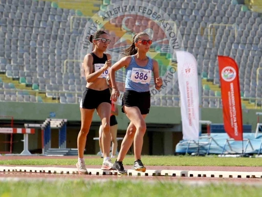 Odunpazarıspor’dan çifte şampiyona başarısı
