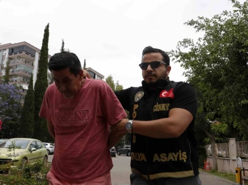 Oğlunu öldüren baba: &quot;Pişmanım, alkol alıp etrafa saldırıyordu&quot;
