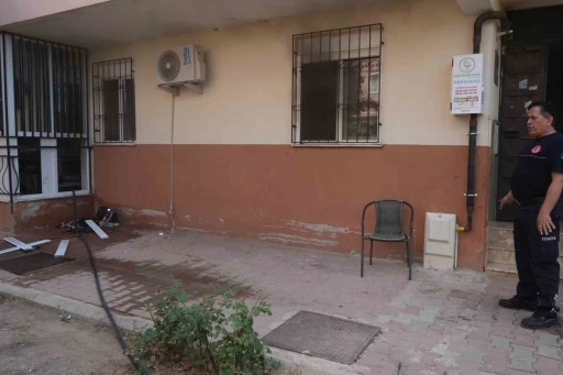 Oğlunun evini yaktığını komşularının telefonuyla öğrendi: &quot;Yakacağım yakacağım dedi, yaktı anam&quot;
